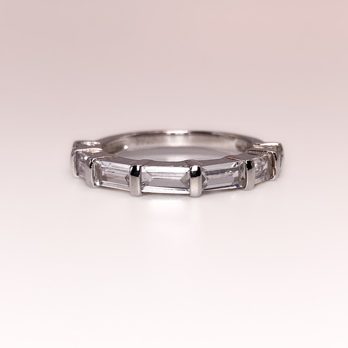 Mate 3 Ring - White Silver